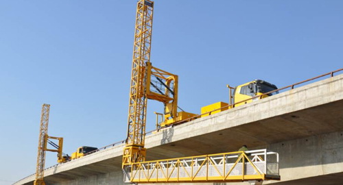 “客戶至上”的服務(wù)理念和行動(dòng)右側(cè)圖片